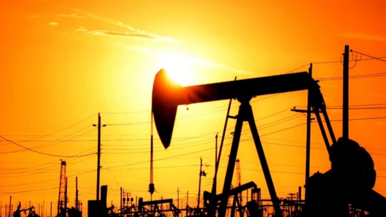 Global Oil Crisis Looms Iran Approves Hormuz