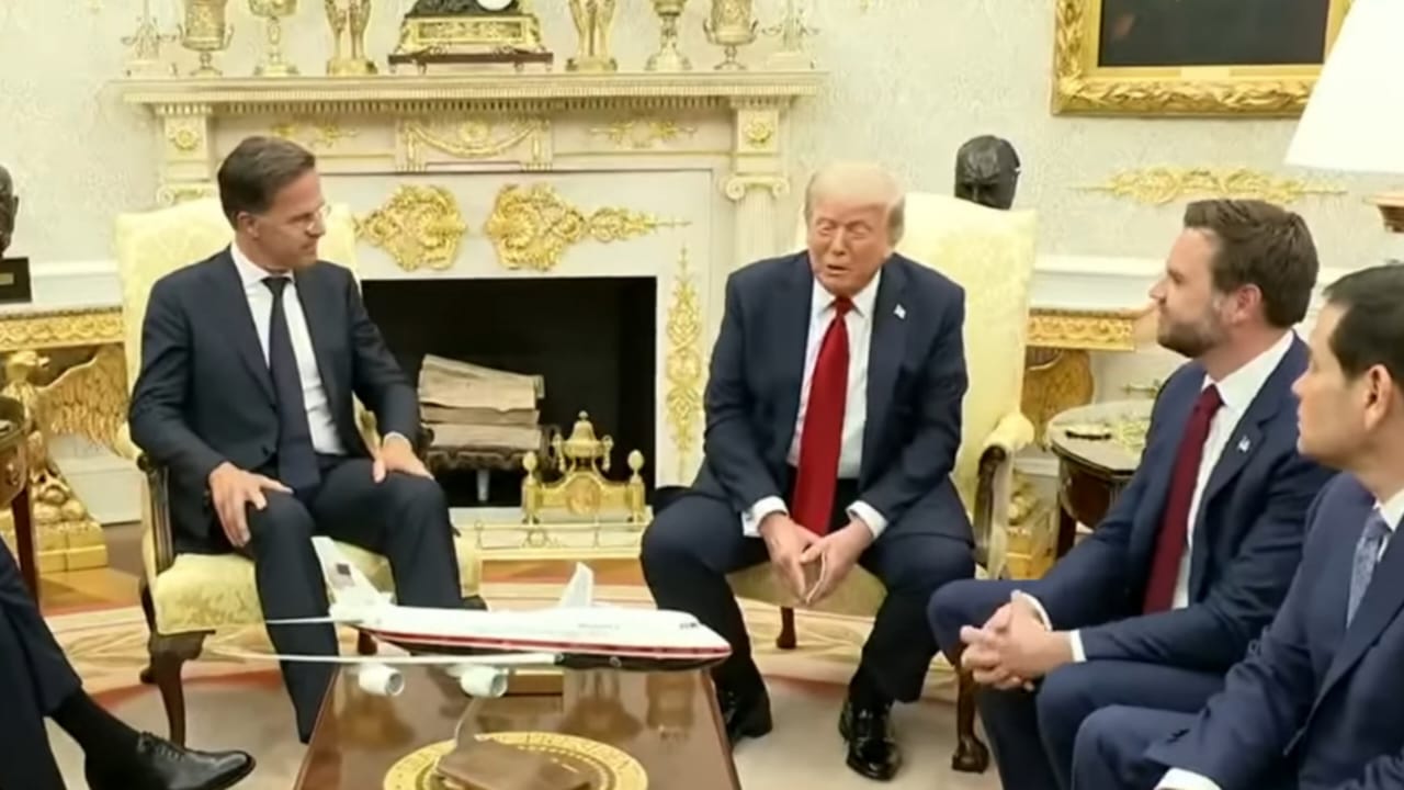 Trump 100 Percent Tariff Russia